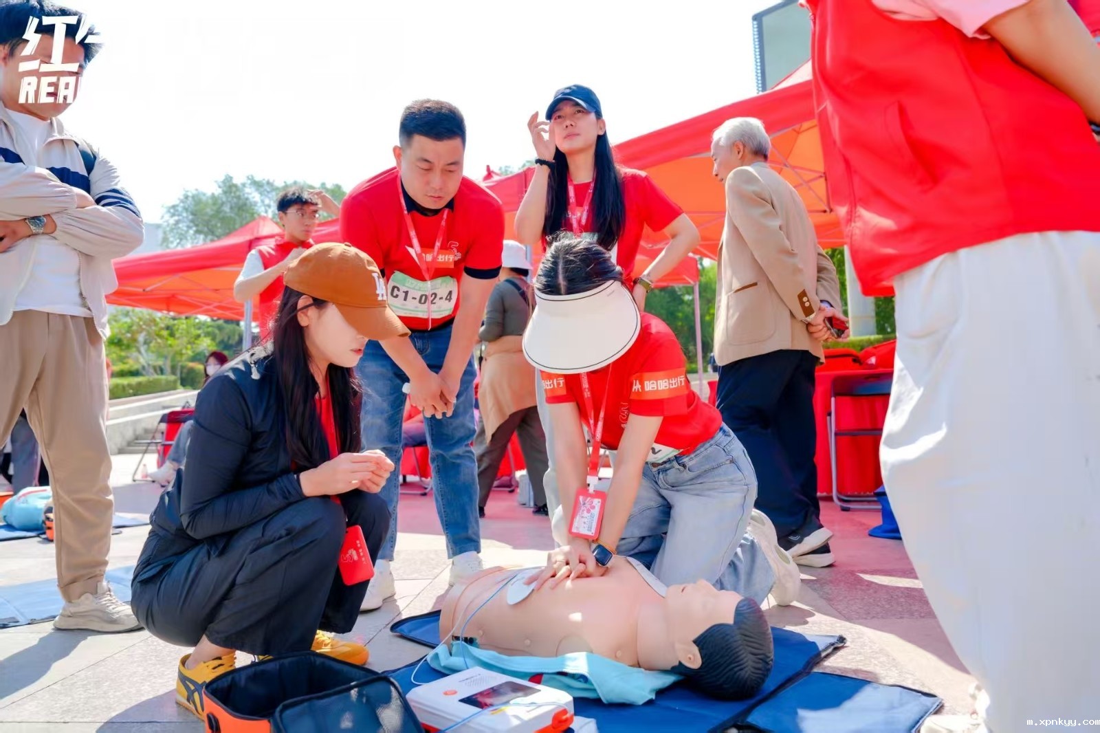 1747008395749022856.jpg 心肺复苏.jpg